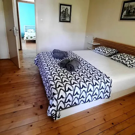 Spacious 3 Bedroom Apartment, Close To Metro Station Sofia Exterior photo