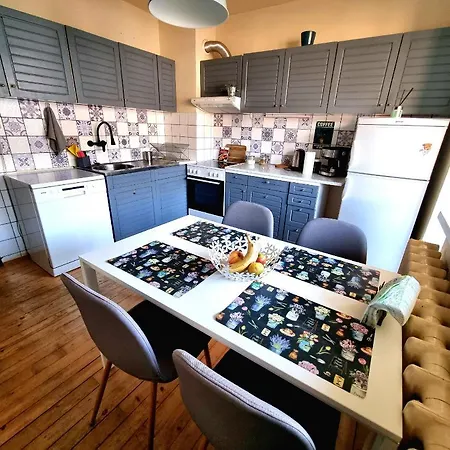 Spacious 3 Bedroom Apartment, Close To Metro Station Sofia Exterior photo