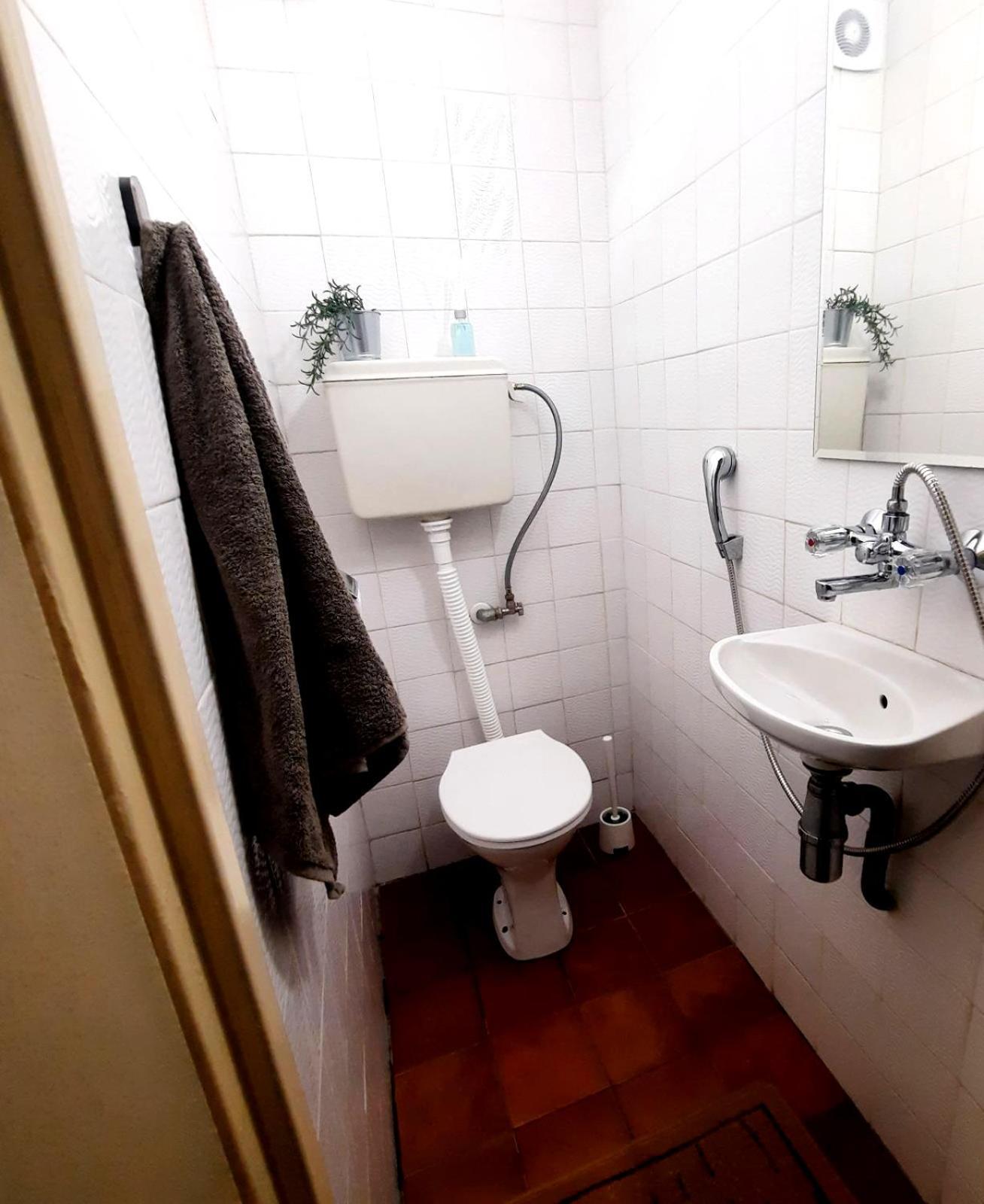 Spacious 3 Bedroom Apartment, Close To Metro Station Apartament Sofia